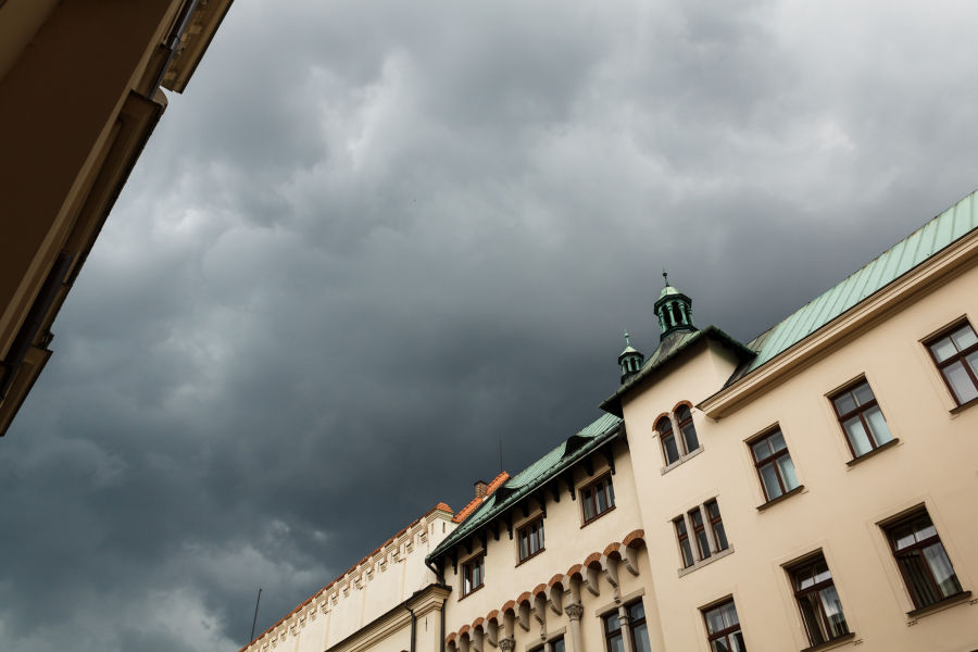 Alarm trzeciego stopnia. Kraków czeka upal do 39°C i niebezpieczne burze