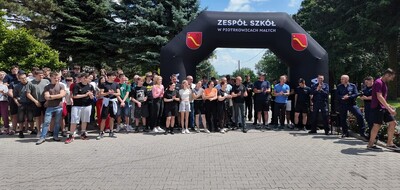 Marszobieg na 100-lecie Sportu w Policji w Piotrkowicach Małych