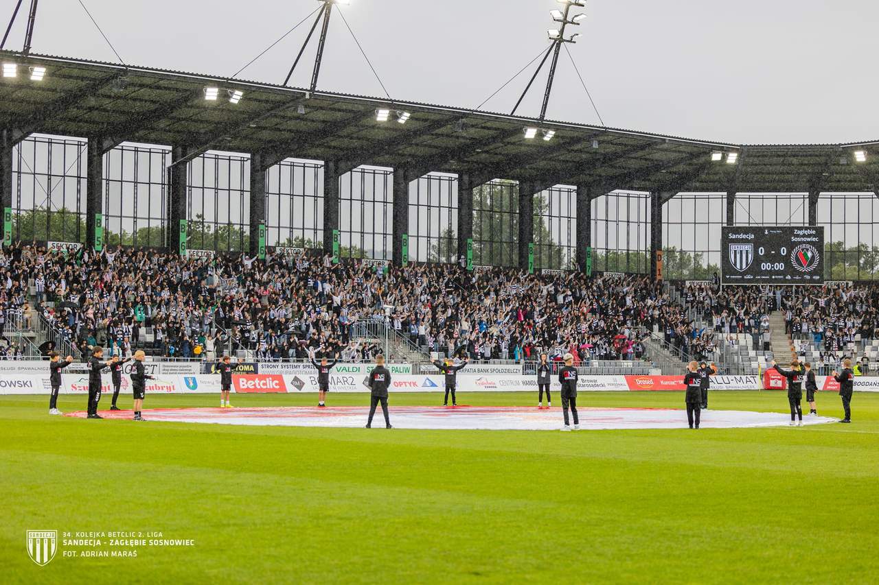 Sandecja ogłasza zmiany kadrowe. Trzej zawodnicy opuszczą klub