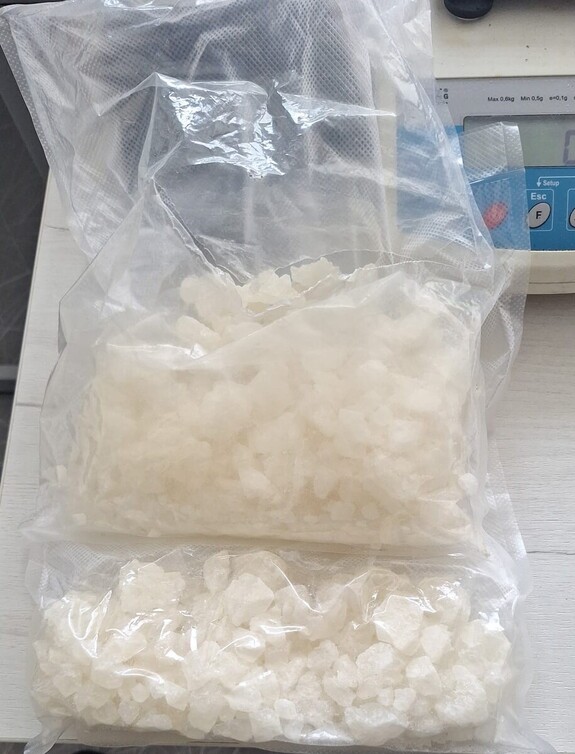 27-latek zatrzymany z ponad kilogramem narkotyków w powiecie wielickim