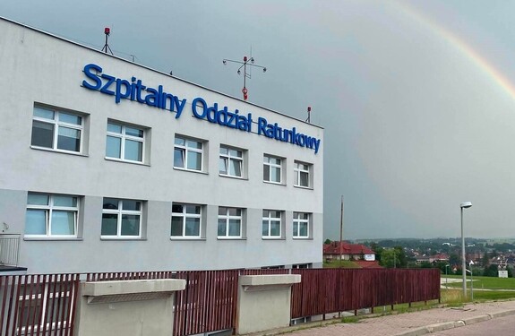 48-latek z Czarnego Dunajca zaatakował pielęgniarza i ratowniczkę. Grozi mu więzienie