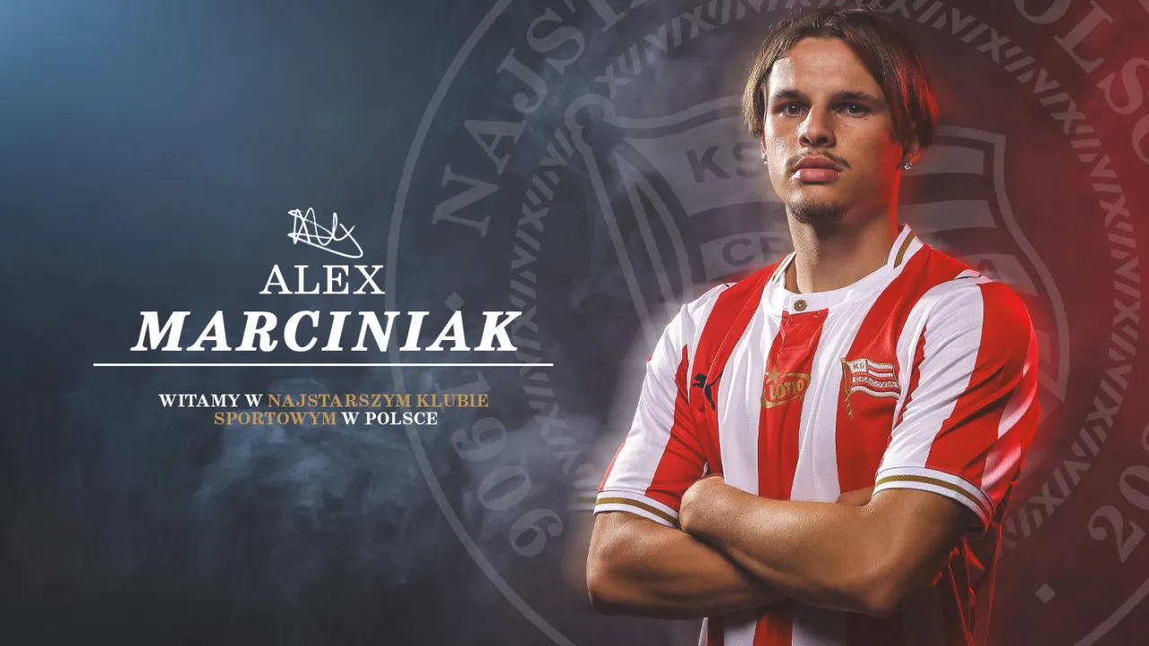 Alex Marciniak piłkarzem Cracovii. Pomocnik z akademii Arsenalu podpisał długoterminowy kontrakt