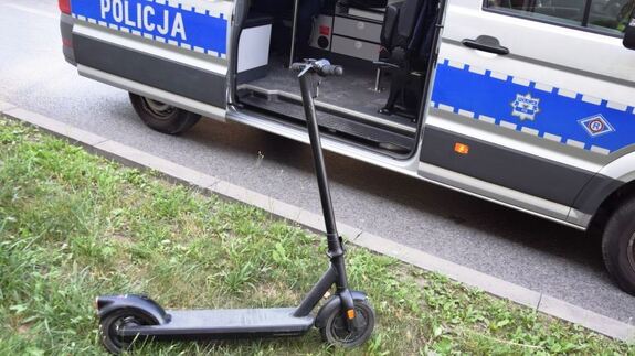 Policja Wieliczka kontrolowała rowerzystów i użytkowników hulajnóg. Ujawniono 13 wykroczeń