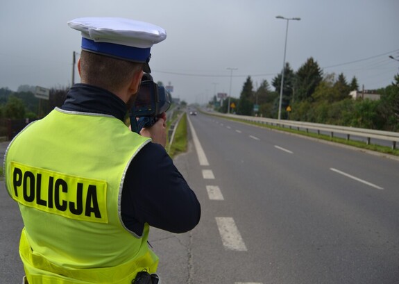 Ponad tysiąc przekroczeń prędkości w Małopolsce. Policja apeluje o rozsądną jazdę
