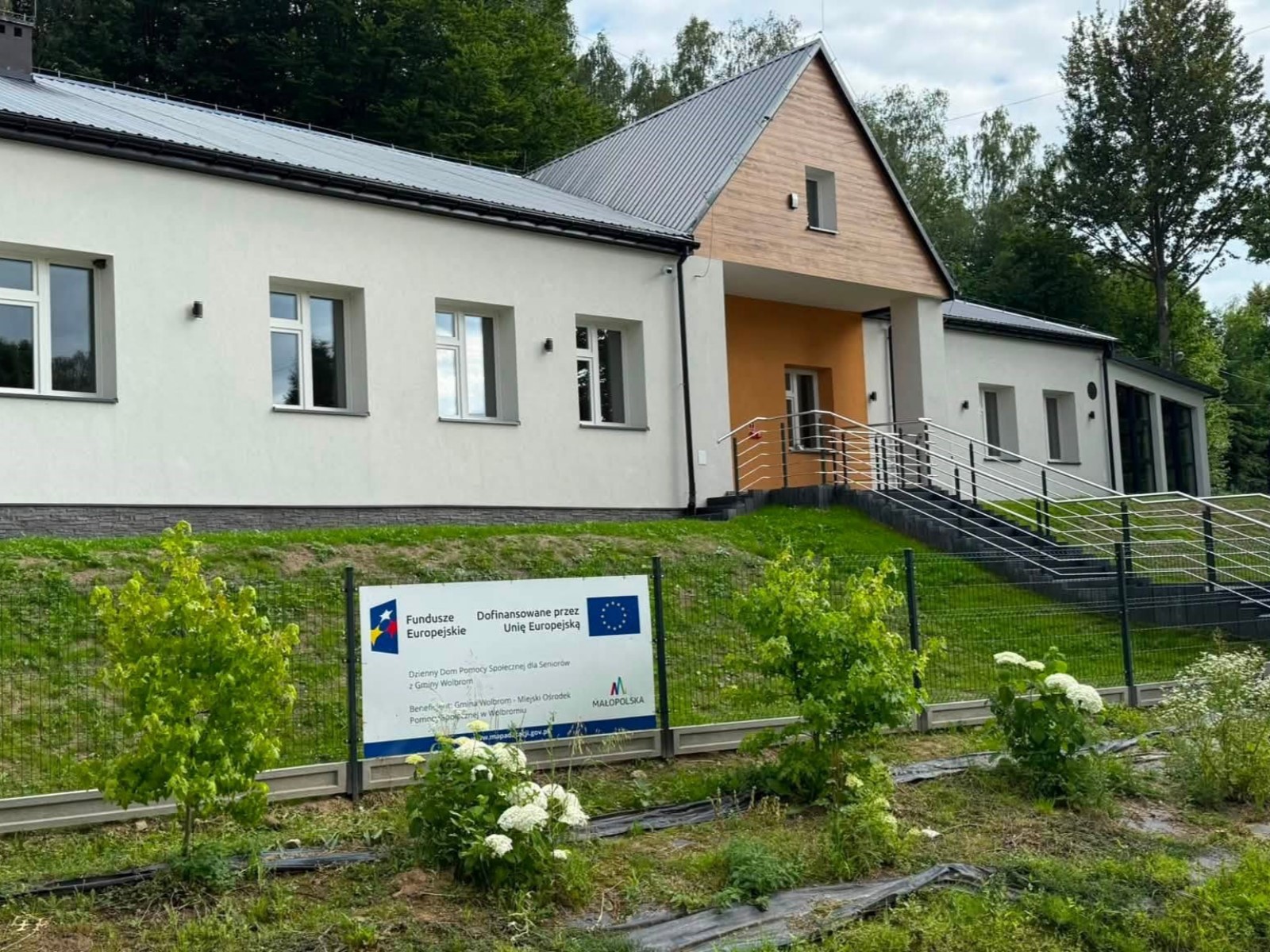 Poręba Dzierżna ma nowy Dzienny Dom Pomocy Społecznej dla Seniorów