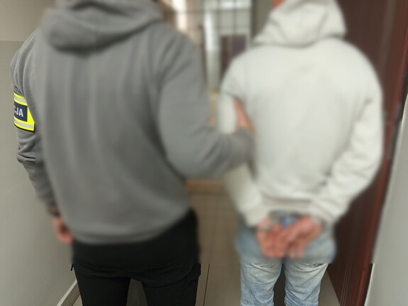 Trzy zakazy nie powstrzymały 23-latka. BMW zatrzymane na drodze K-28
