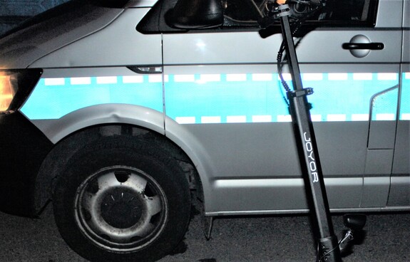 24-latek z hulajnogą elektryczną bez prawa jazdy. Zatrzymanie w Rajsku