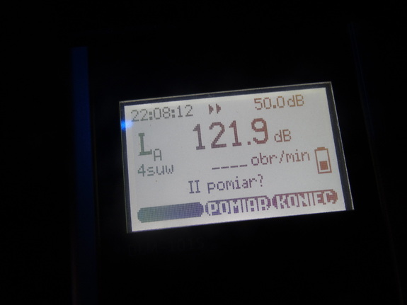 Policja w Myślenicach walczy z nielegalnym wyścigami. 66 wykroczeń w jedną noc
