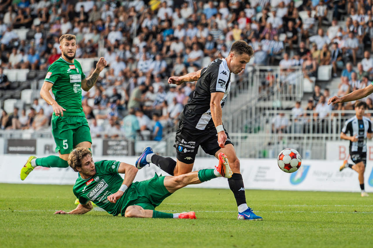 Sandecja pokonała Rekord Bielsko-Białą 3:0 w pucharowym meczu