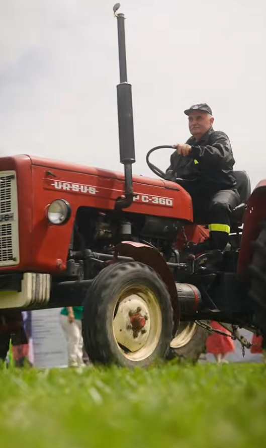 Traktoriada w Słaboszowie przyciągnęła pasjonatów starych i nowych maszyn