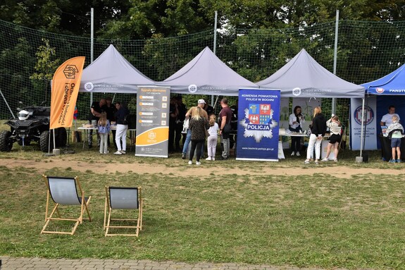 Bocheńscy policjanci promowali swój zawód podczas Weekendu z Zabytkami