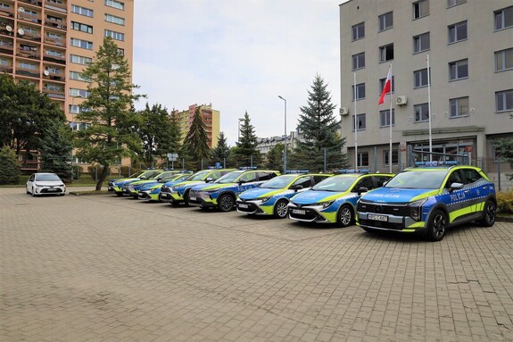 Dziewięć nowych radiowozów dla policji w Chrzanowie i okolicach