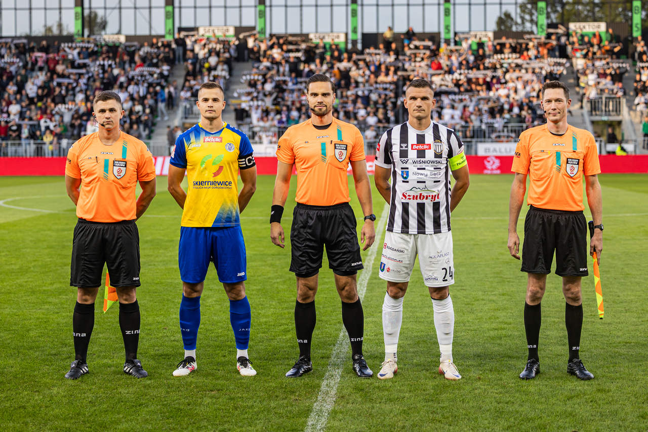 Karol Wójcik poprowadzi mecz GKS-u Tychy z Sandecją