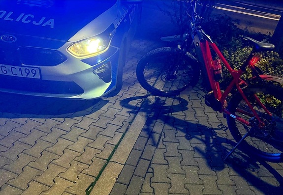 Nietrzeźwy rowerzysta z ponad 1,4 promila jechał chodnikiem w Wadowicach