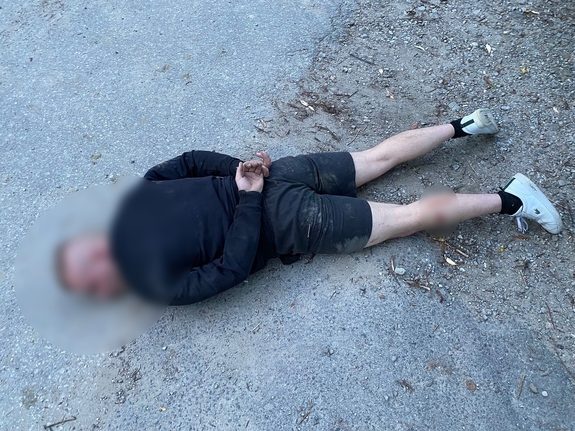 Nowotarski policjanci zatrzymali pięciu podejrzanych o posiadanie narkotyków
