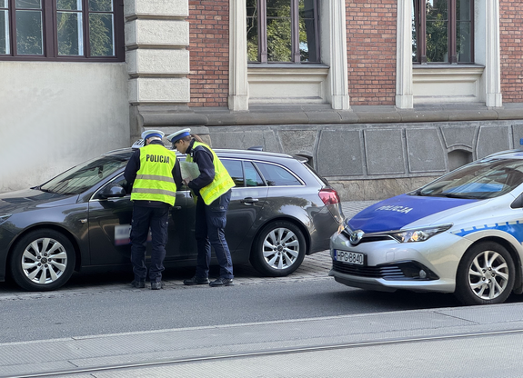 Policja skontrolowała ponad 500 kierowców taxi w Krakowie. Zatrzymała nietrzeźwego przewoźnika
