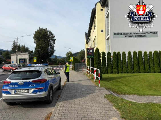 Policja Sucha Beskidzka startuje z akcją "Bezpieczna droga do szkoły"