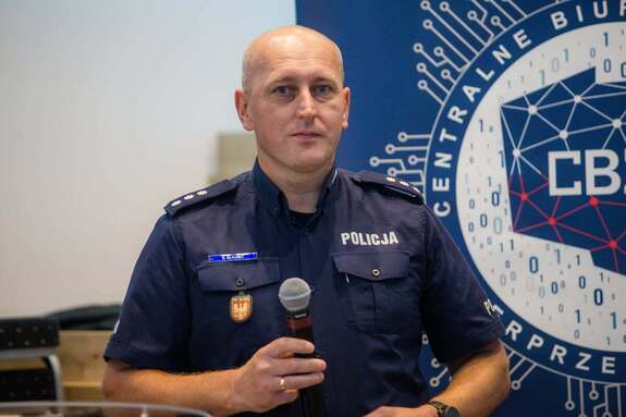 Policja, szkoły i opiekunowie wspólnie o bezpieczeństwie młodzieży w Jordanowie