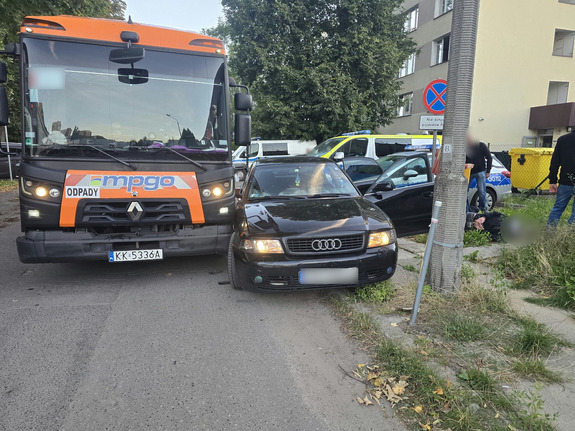 Policjant zatrzymał pseudograficiarza. W aucie znaleźli narkotyki i niebezpieczne przedmioty