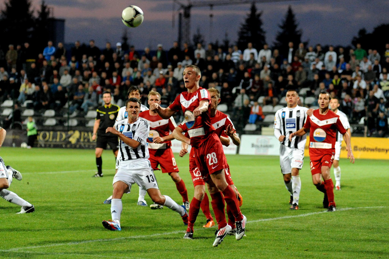 Przegląd historii spotkań Sandecji z GKS-em Tychy