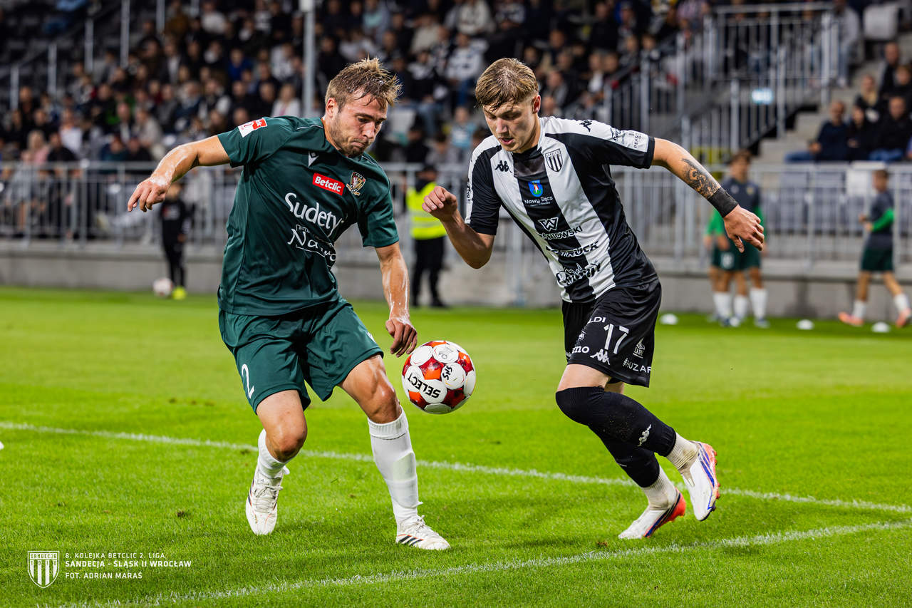 Sandecja rozprawia się ze Śląskiem II. Pewna wygrana w Nowym Sączu
