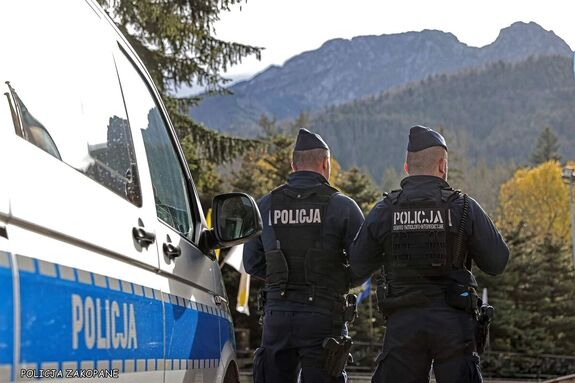 Trzej poszukiwani zatrzymani przez policję na terenie Tatr