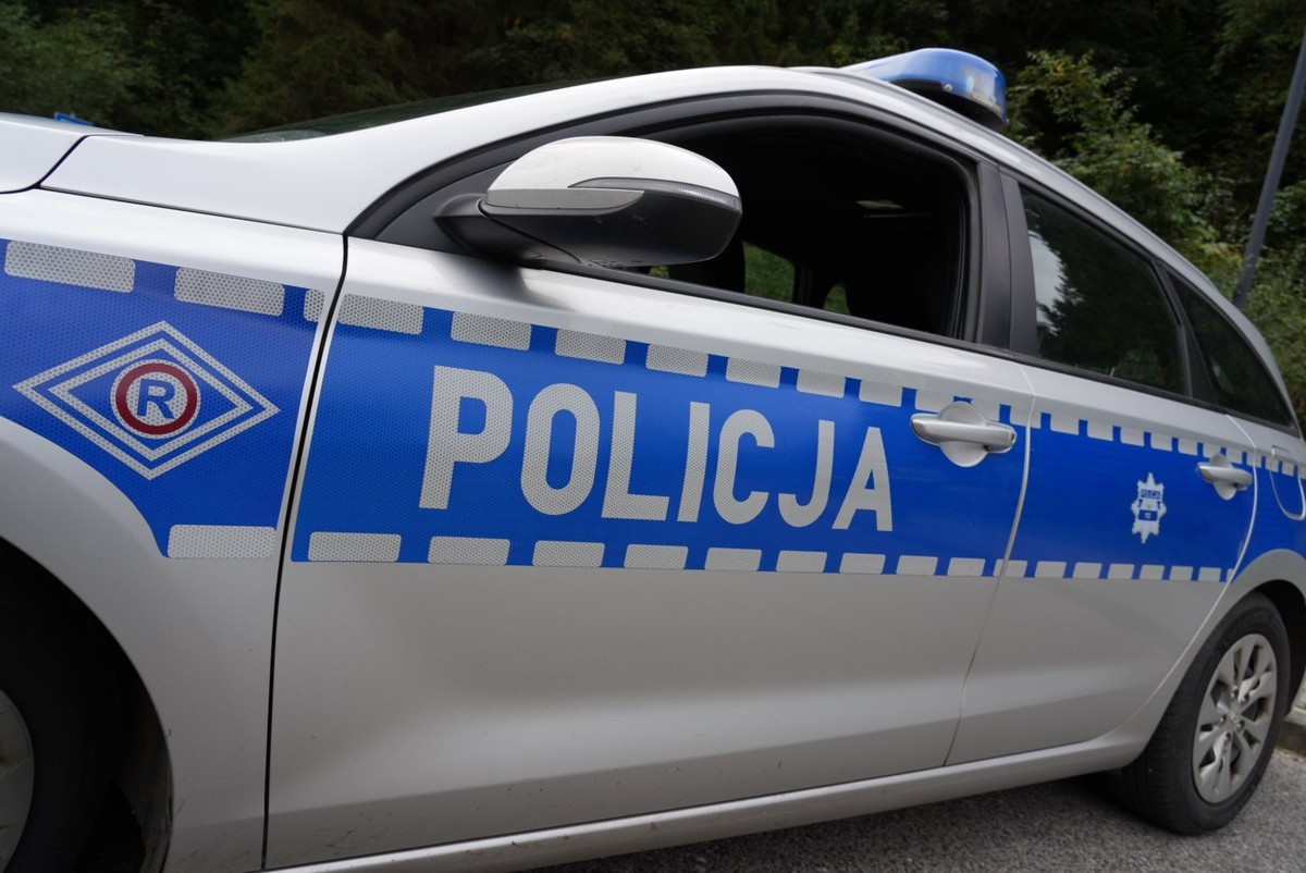 14-latek groził koleżankom śmiercią. Policja zatrzymała nastolatka z Jabłonki