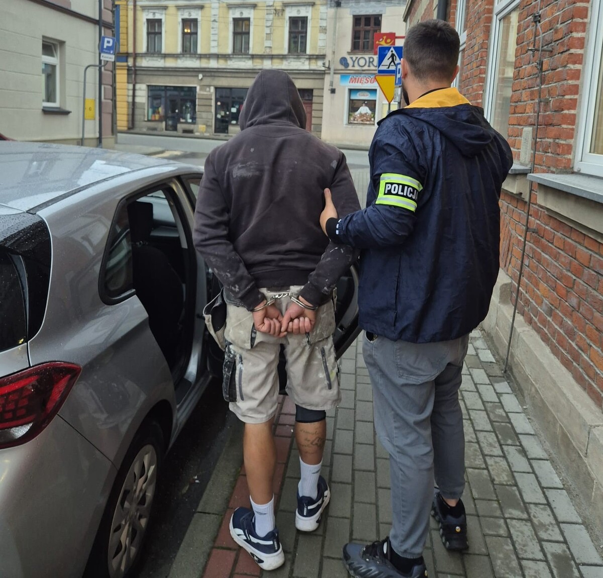 Brzescy policjanci zatrzymali 5 poszukiwanych osób