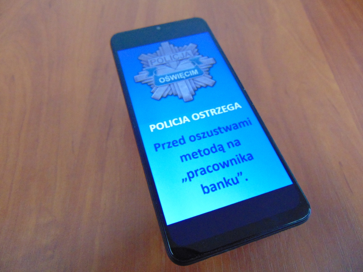 Kęty. Oszust podszywając się za pracownika banku wyłudził 60 tysięcy złotych