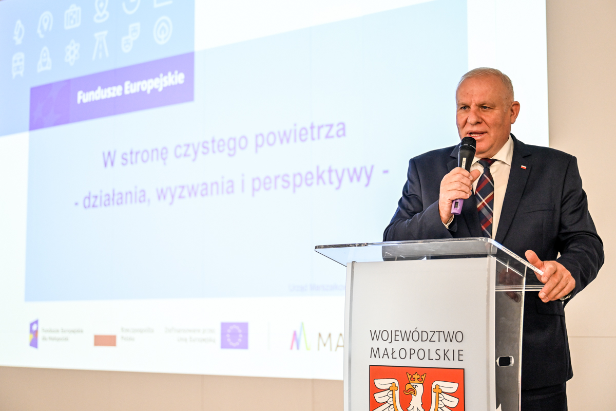 Konferencja o smugu w Małopolsce. Samorządy dyskutują o czystym powietrzu