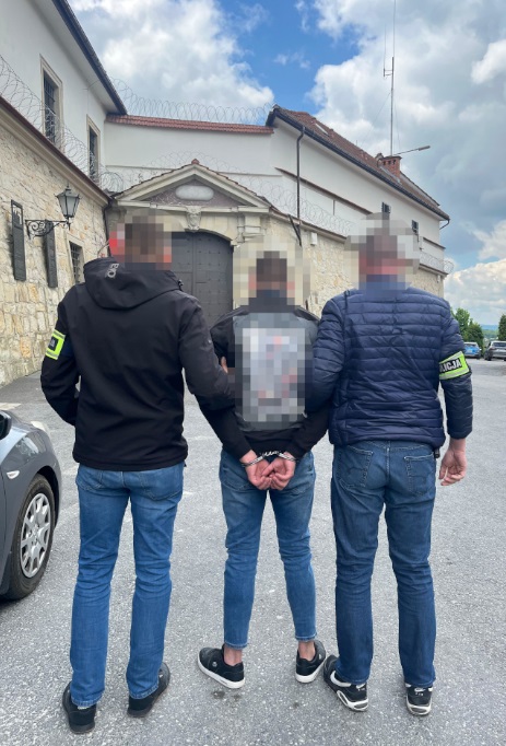 Krakowska policja zatrzymała 46 poszukiwanych. Przeszukano ponad 500 adresów