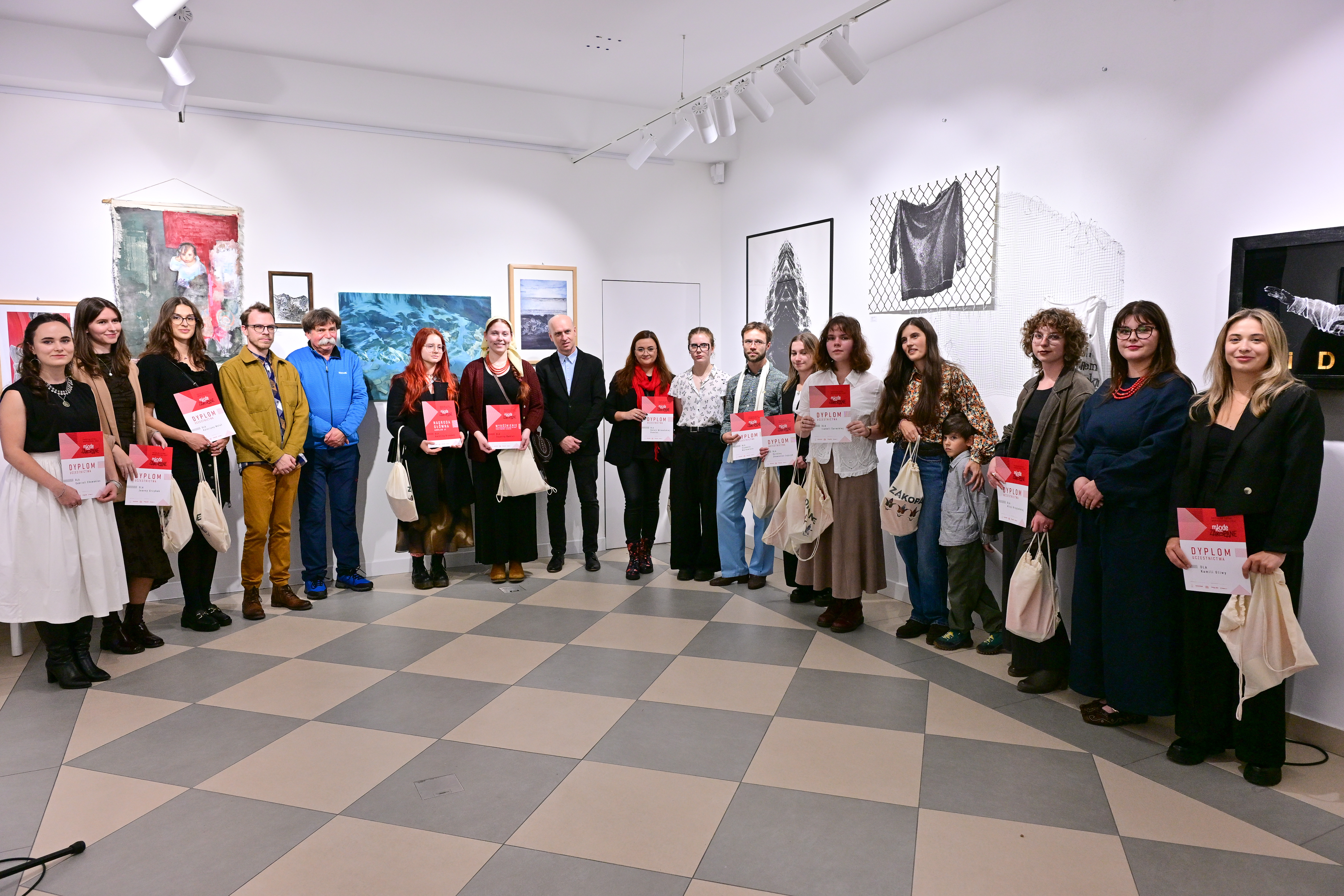 Młode talenty sztuki zawitały do Galerii Stacji Kultura w Zakopanem