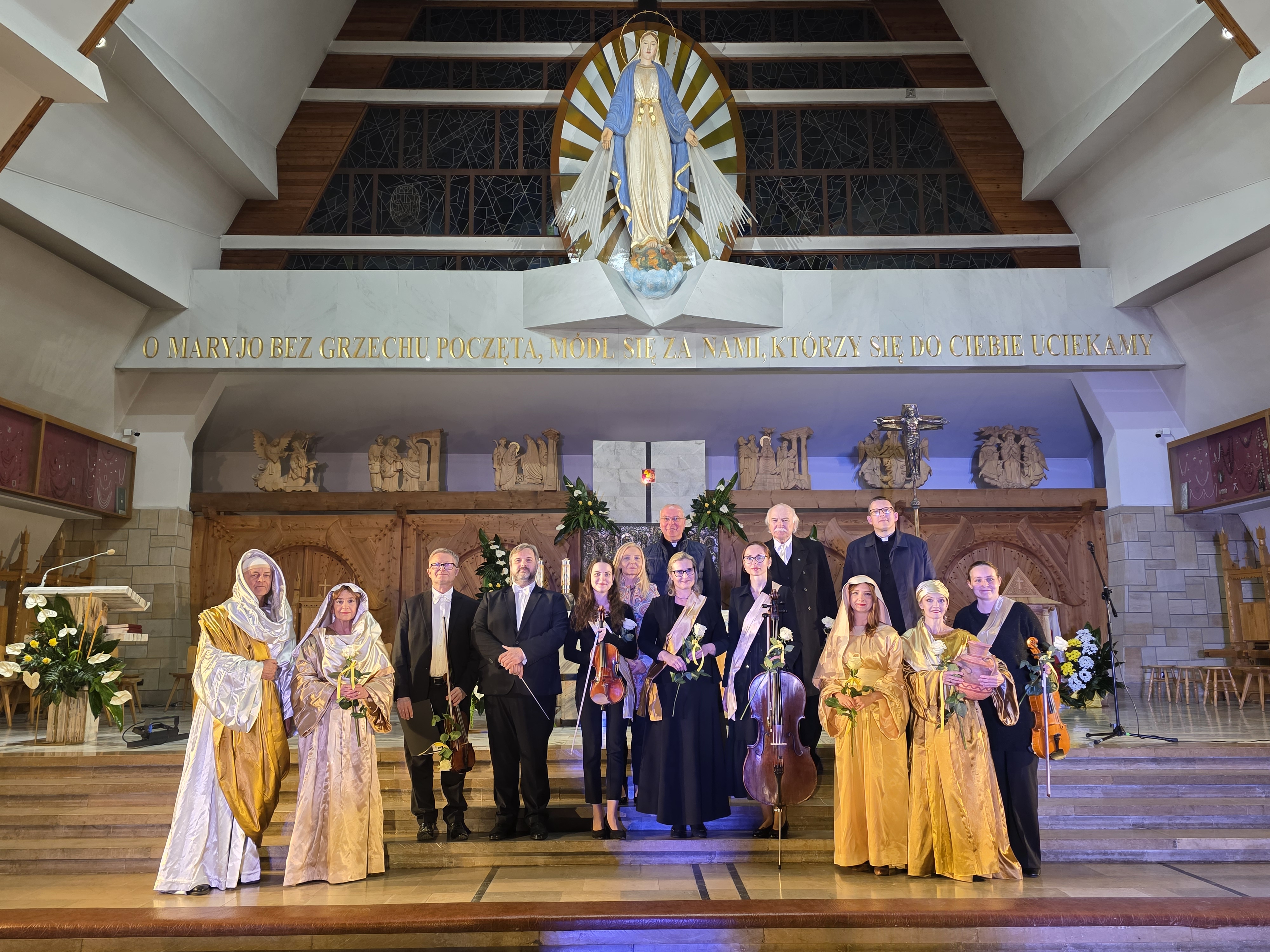 "Pieśń o blasku wody" - koncert opery w Sanktuarium na Olczy