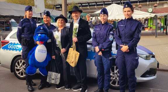 Policja ostrzegała seniorów przed oszustwami na Unitargu