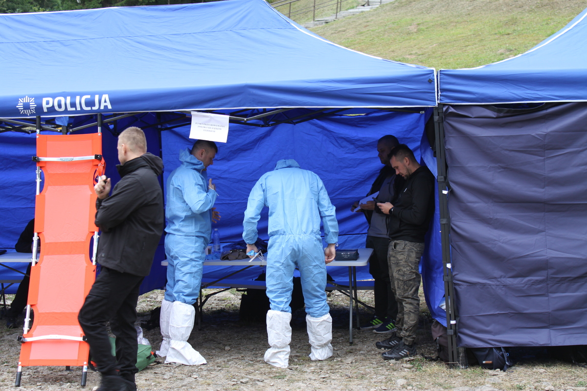 Policja trenuje walę z przemytem broni. Ćwiczenia z udziałem funkcjonariuszy z pół Polski i zagranicy