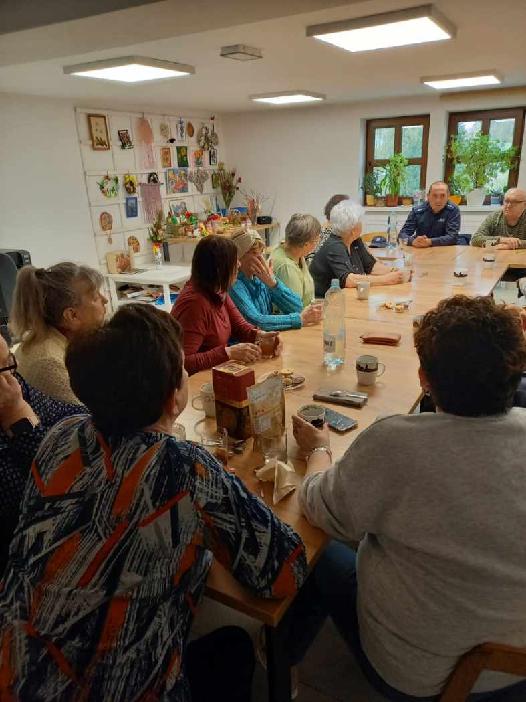 Policjanci z Gorlic edukują seniorów. Spotkania o oszustwach i bezpieczeństwie