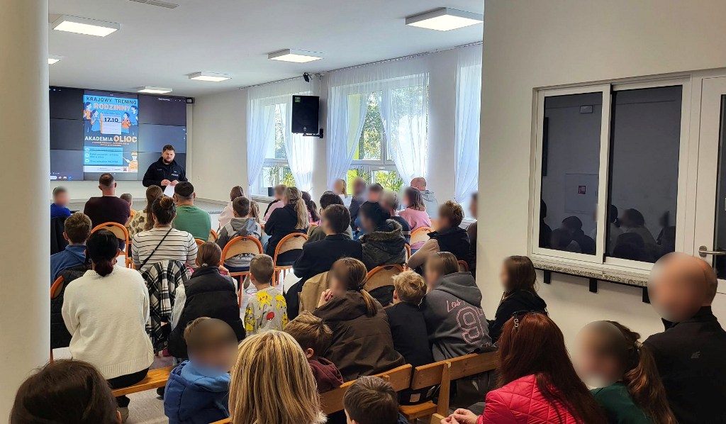 Policjanci z Grybowa i Nowego Sącza edukowali o bezpieczeństwie