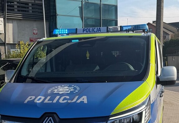 Policjanci z Nowego Targu uratowali życie nieprzytomnego mężczyzny