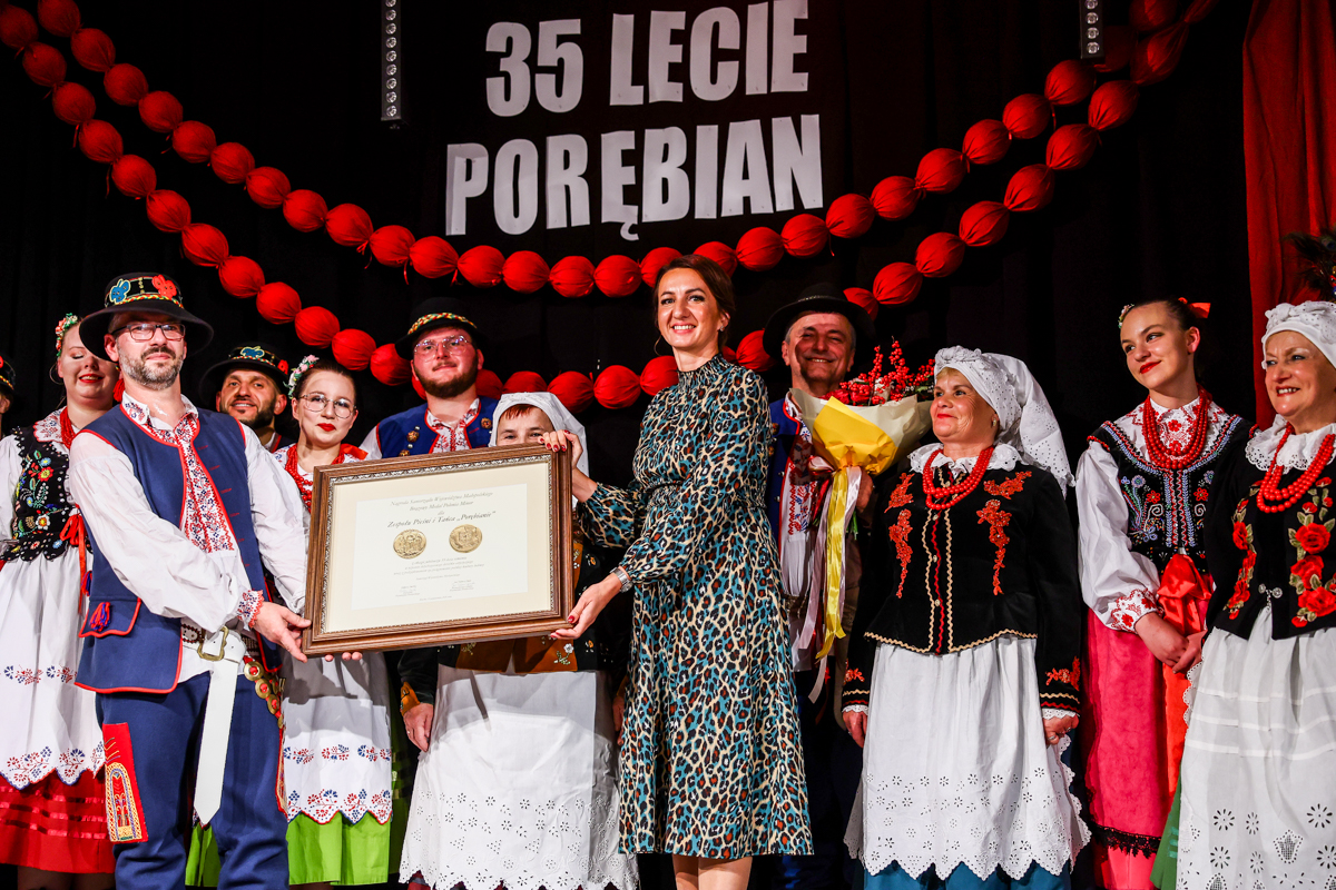 „Porębianie" świętują 35 lat. Brązowy Medal dla zespołu z Brzeska