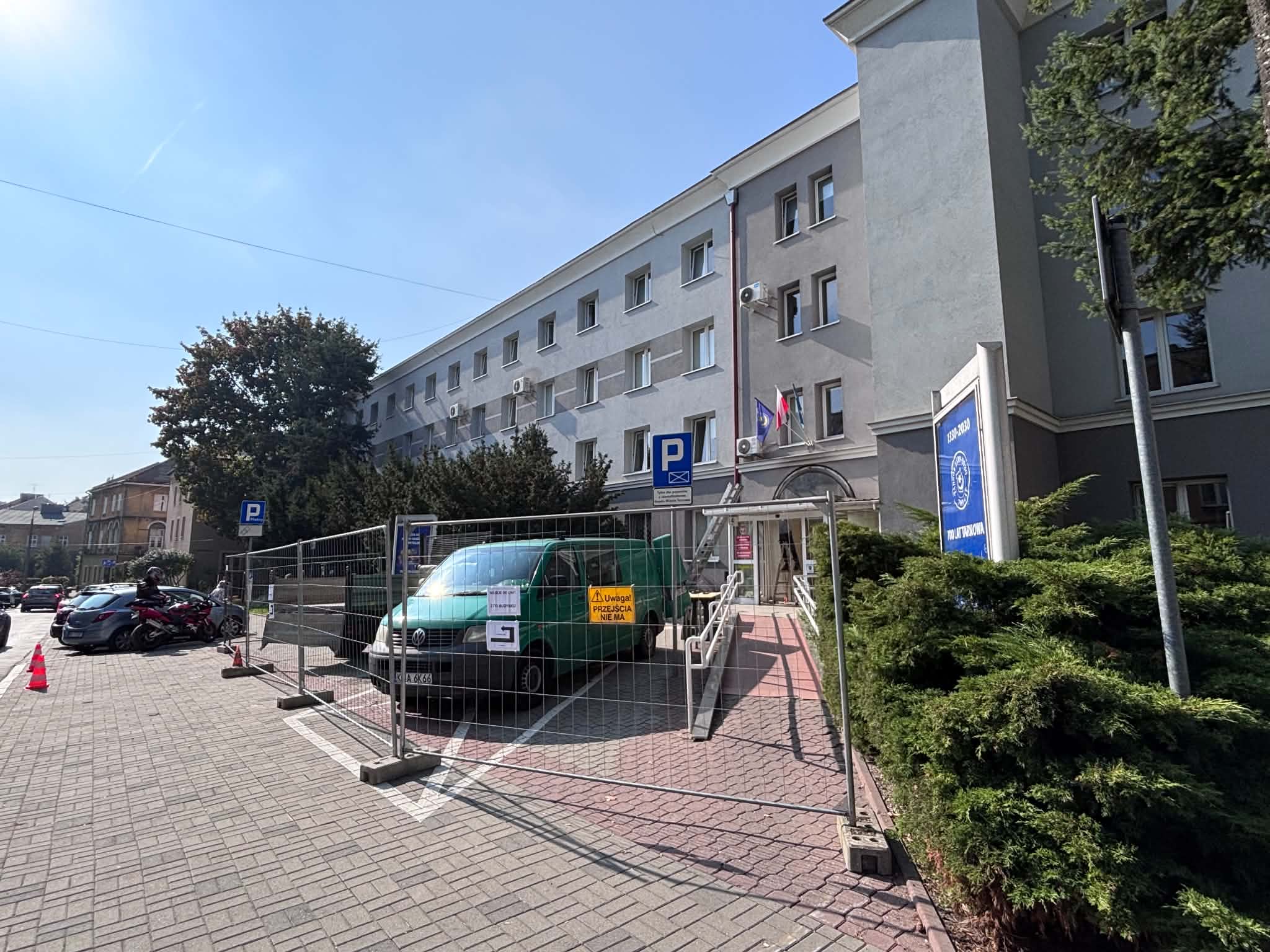 Remont wejścia do urzędu przy Nowej 4. Co się zmieni?