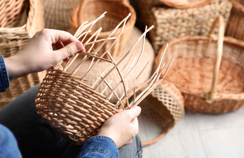 Warsztaty wikliniarskie dla seniorów w Wadowicach. Trzy terminy do wyboru