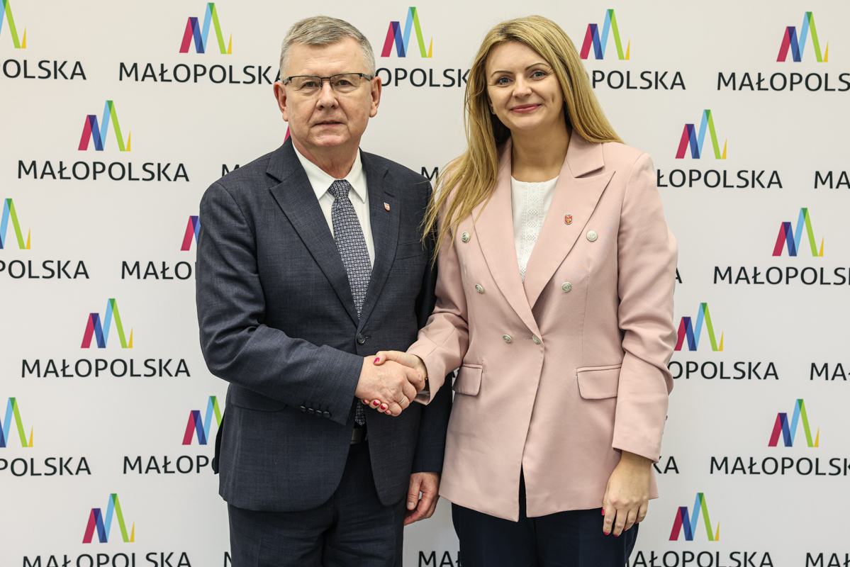 Wicemarszałek Kozłowski spotkał się ze sportowcami w Suchej Beskidzkiej