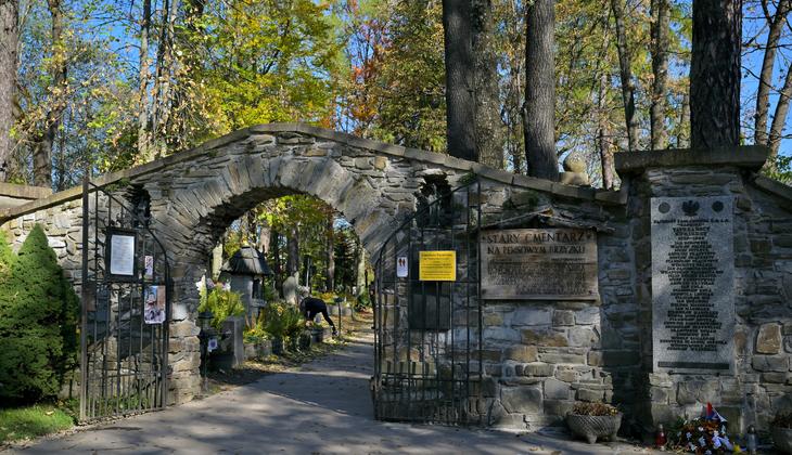 Zakapane zbiera fundusze na odnowę zabytkowych nagrobków