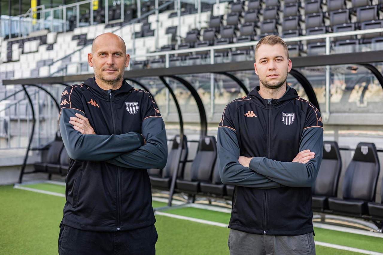 Zmiany w sztabie Sandecji Nowy Sącz. Nowi trenerzy dołączają do klubu